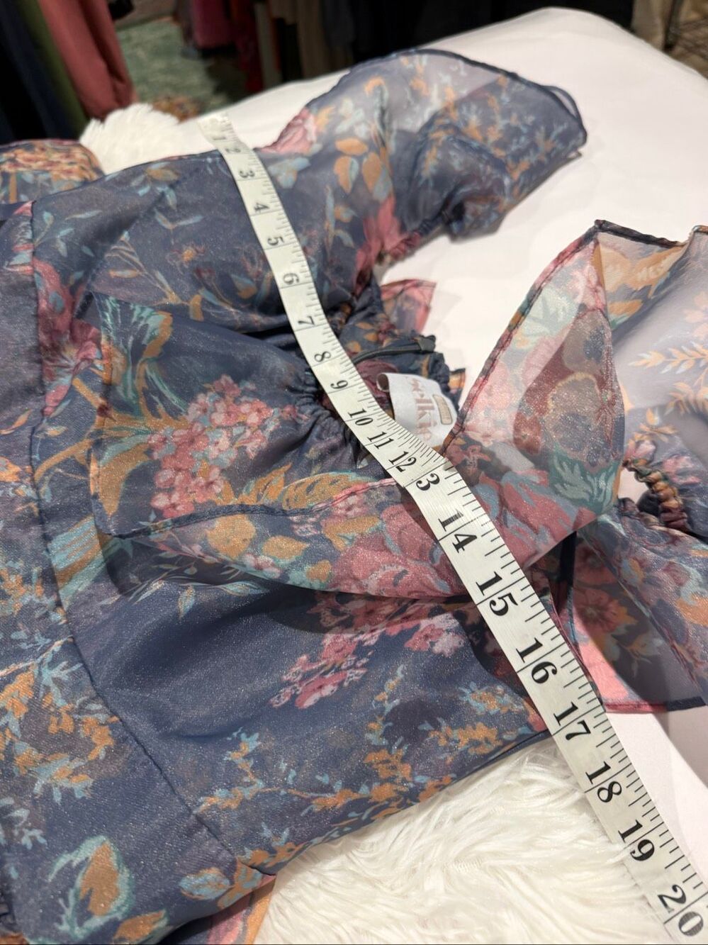 Selkie Romance Novel Gown in Blue Floral Large - Picture 4 of 10